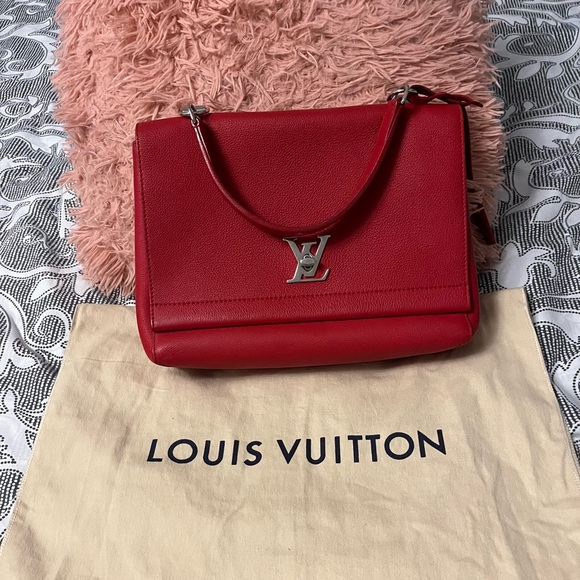 Louis Vuitton  Red Leather sling Bag - Picture 11 of 13